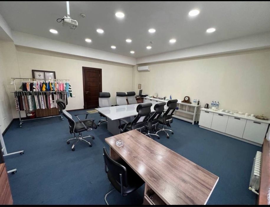 Глинка Ул.Нукус нежилое помещение 40кв.м второй этаж без мебели