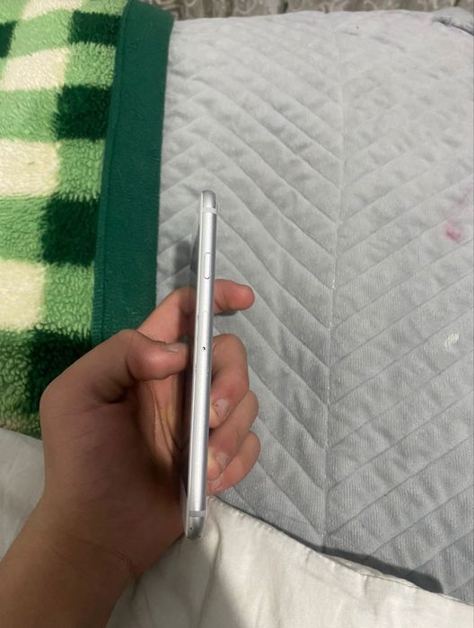 iPhone s6 в хорошем состоянии