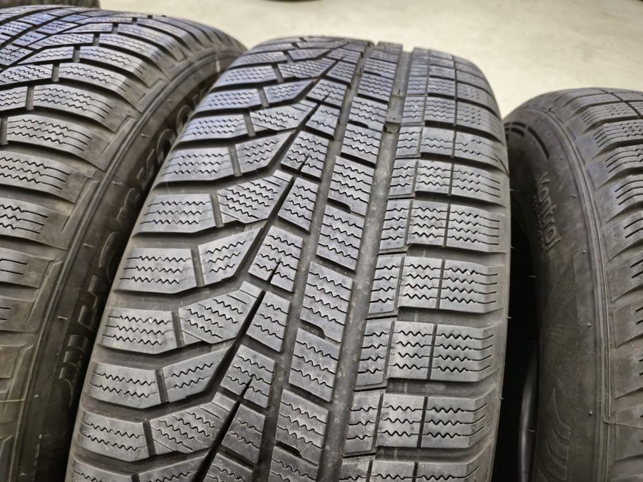 4 anvelope iarna Hankook 225 60 18 stare foarte buna