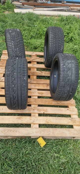 Продам зимнюю резину R17