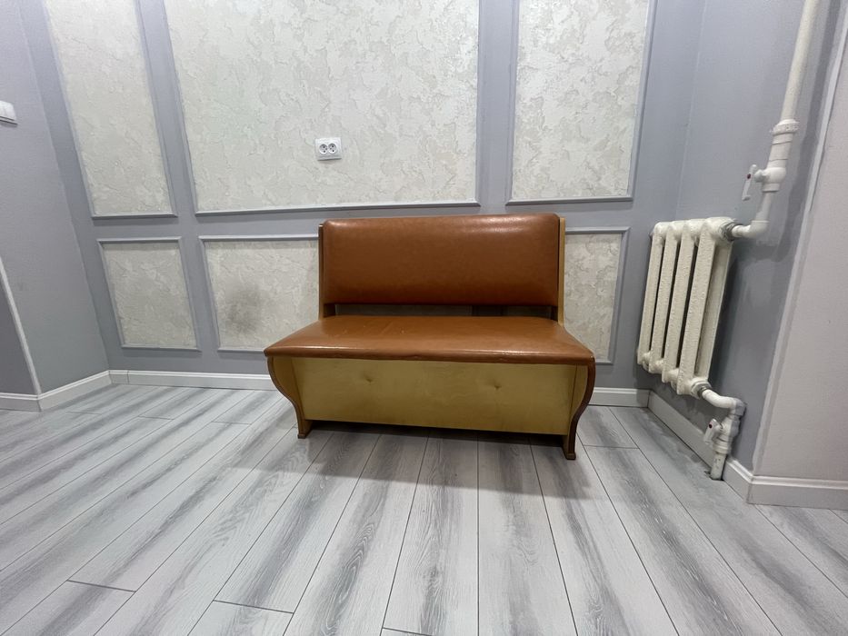 Кухонный мебель/ мини диван