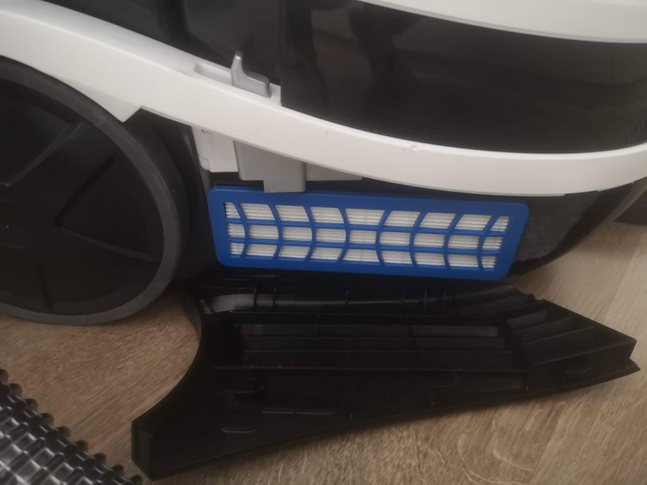 Прахосмукачка Bosch за сухо и мокро почистване