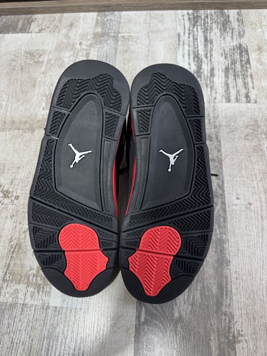 Jordan 4 Red Thunder