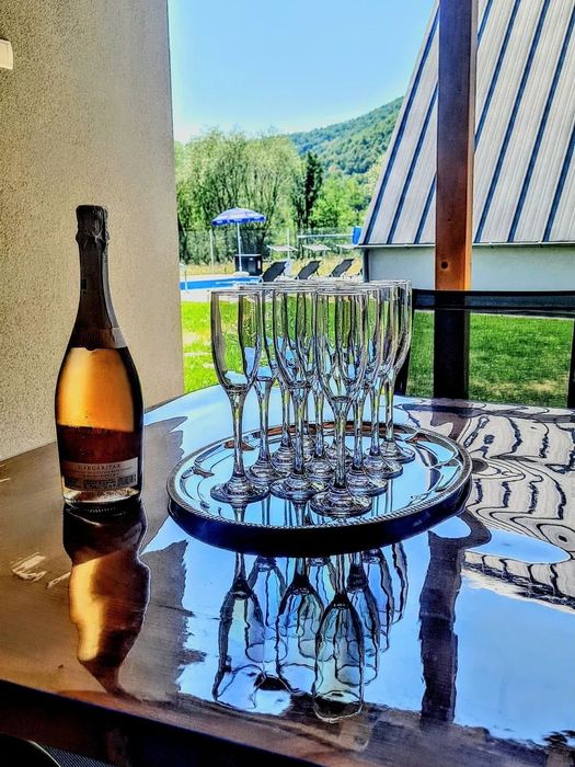 Cazare Cabană Tip-A Frame piscină incălzită/Ciubăr