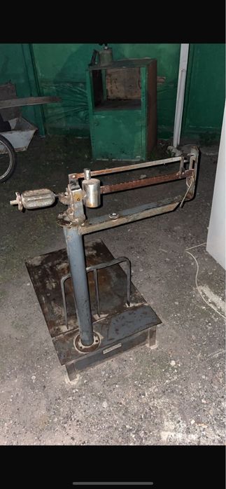 Продаются весы до 200кг