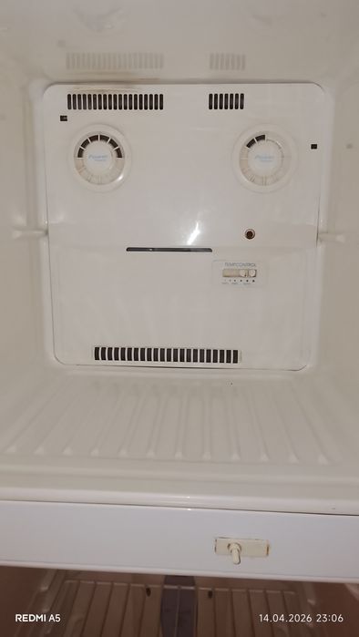 Холодильник продается