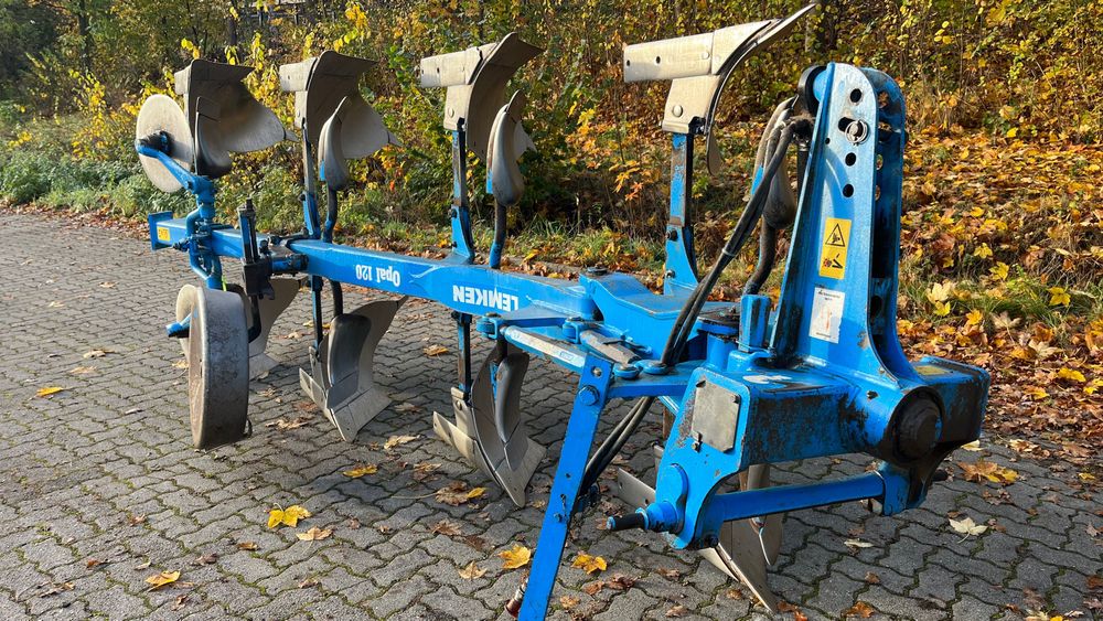 Lemken Opal 120 Omoch Plug Case Puma, Claas Arion Belarus tortadi