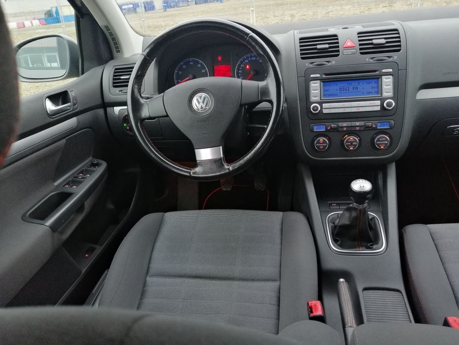 Golf 5 GOAL 1.6 MPI 102 cp benzina 2007