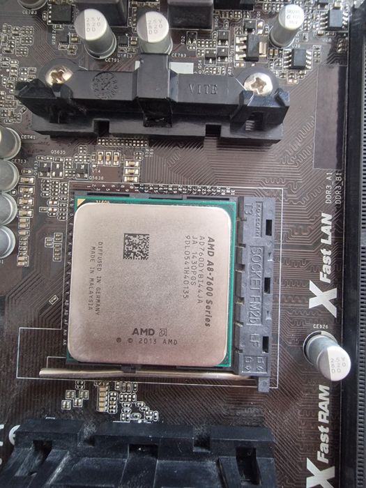Vând kit  piese pc