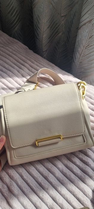 сумкалар сатылады