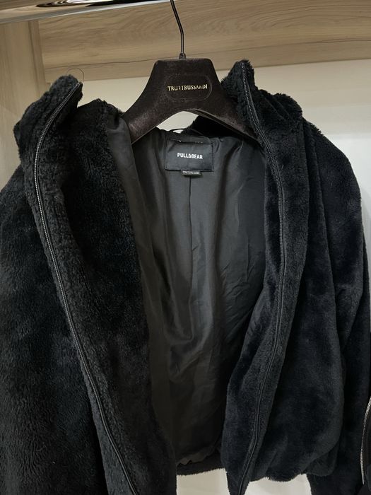 Куртка (шубка) женская pull&bear