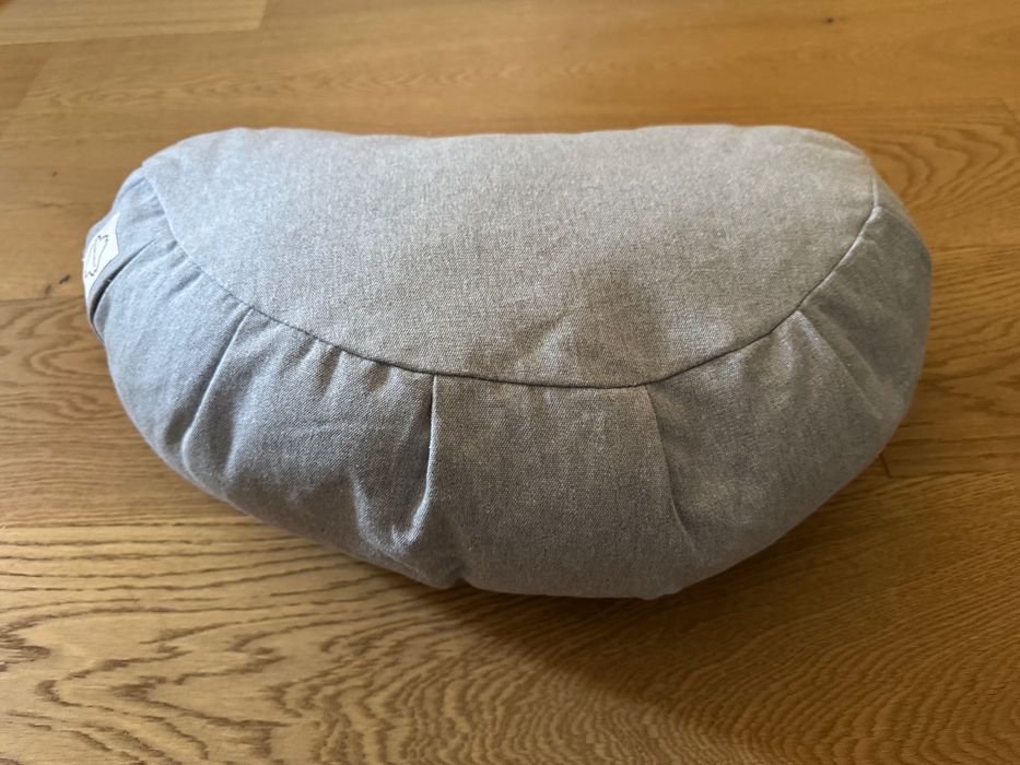 Възглавница за медитация нова