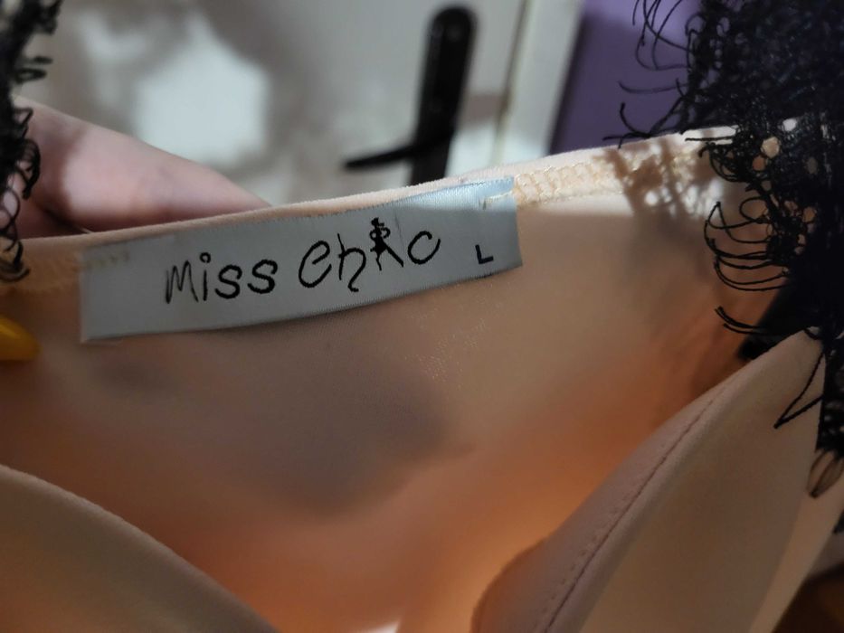 Корсет - елегантен