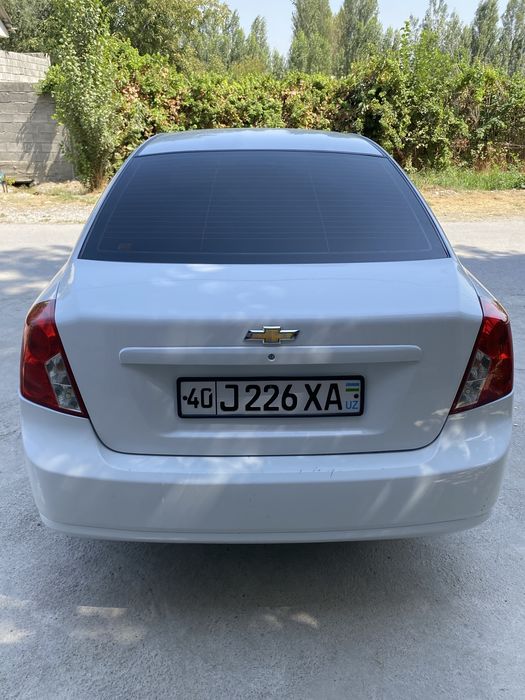 Chevrolet Gentra 3-Pozitsiya avtomat