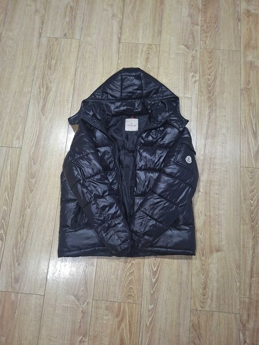 Geacă Puffer Moncler (Model Nou) – Mărimea 2XL – Stare impecabilă