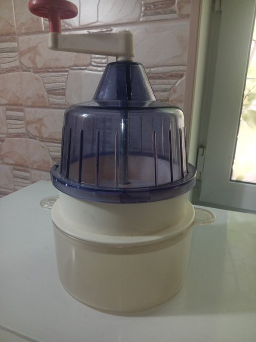 Продам  ручную овощерезку