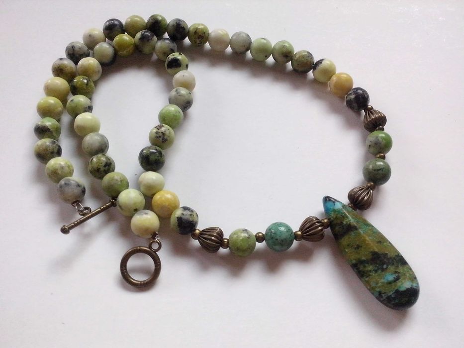 colier crisocola cu pandantiv,pietre naturale,boho chic