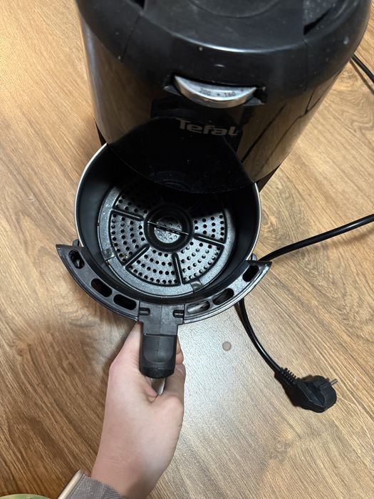Airfry tefal in cutie originala