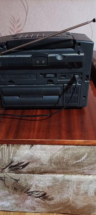 Phillips - AW7529 мини музыкальный центр