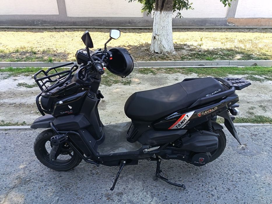 Tank 1 Cavalo skuter