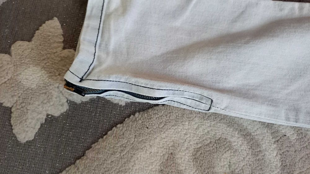 Дамски светли дънки MINIMUM