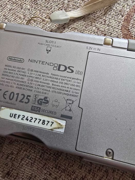 Nintendo DS lite