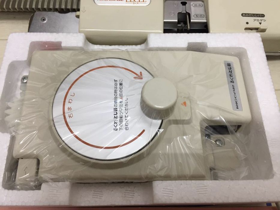 Вязальная машина Silver Riccar Lecle