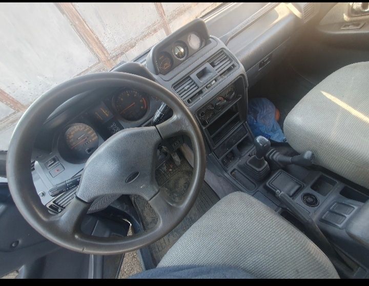 Mitsubishi Pajero Mk2