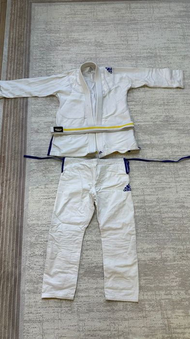 Продаю кимоно для джиу-джитсу