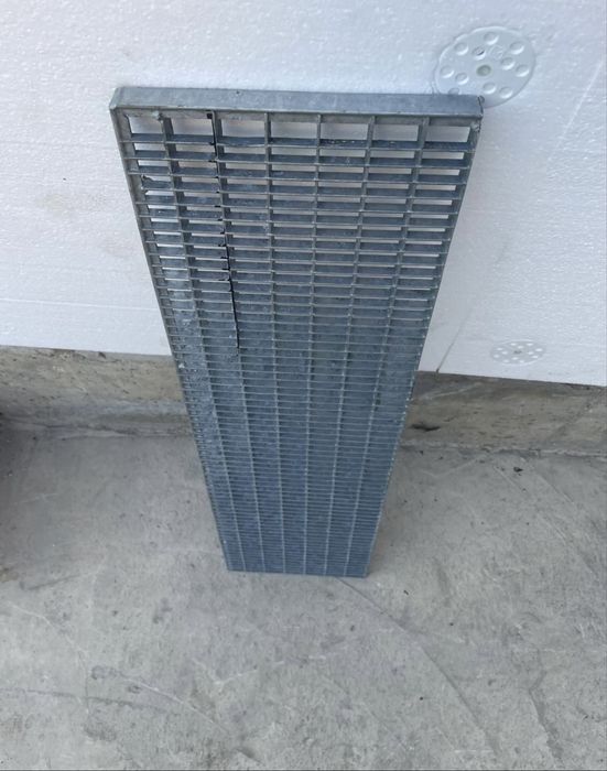 Trepte zincate galvanizate