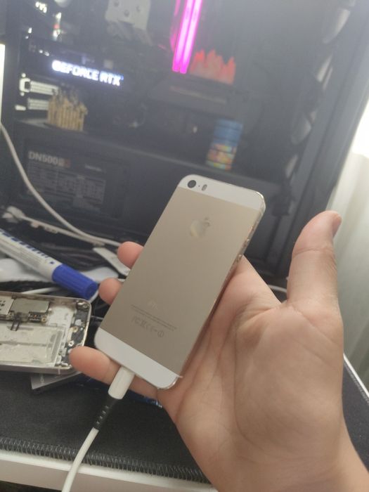 Айфон 5с хорошое состояние обмен есть