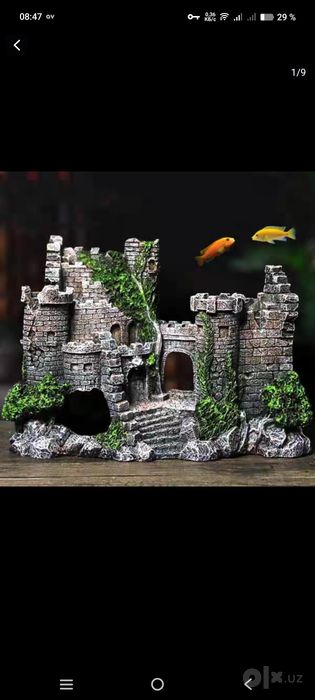 Akvarium bezaklari sotiladi