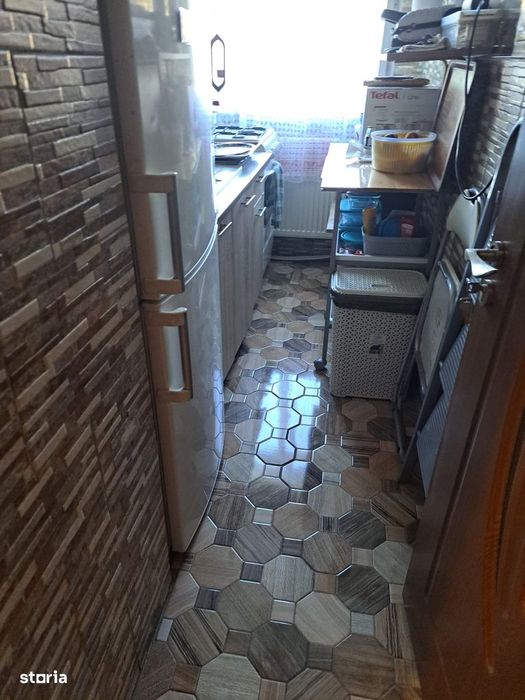 Ap 2 cam X mijlociu etaj 4 cu acoperis Rogerius (in spate la Perla) — fotografia 3