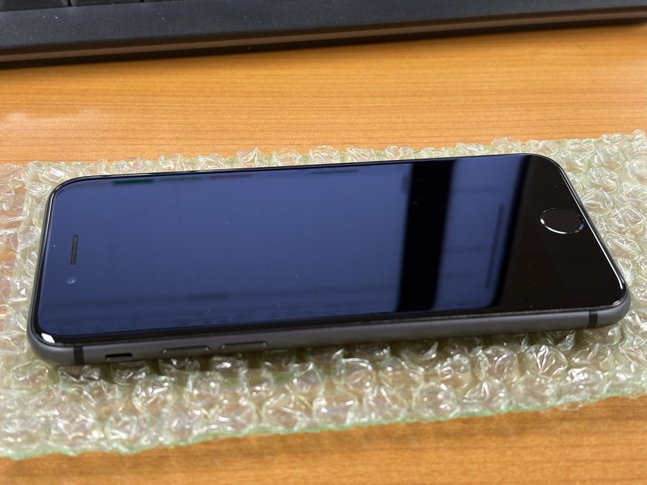 Iphone 8 64GB 100% battery _ impecabil