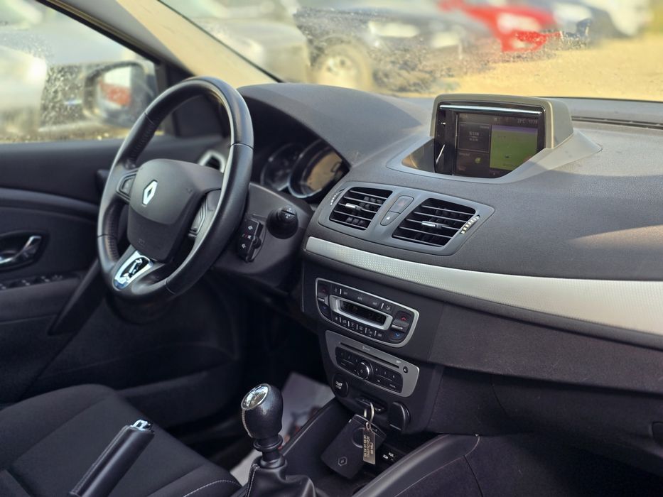 RENAULT Megane 2015 — imagine 5