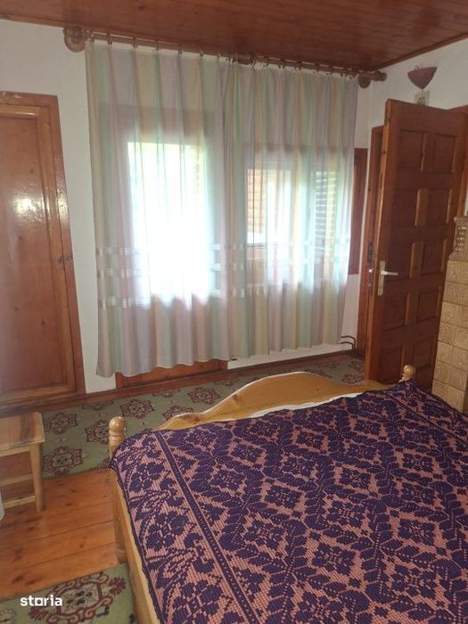 Casa/Cabana De Vanzare In Zona Linistita De Munte