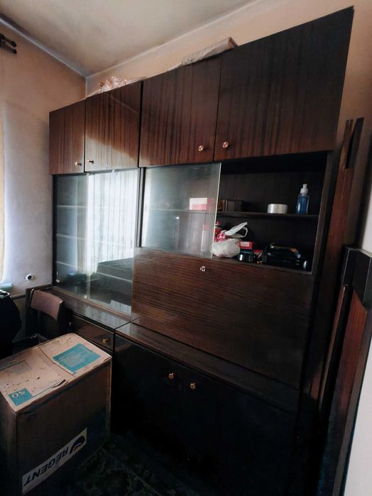 Шкаф-сервант, тумба-зеркало