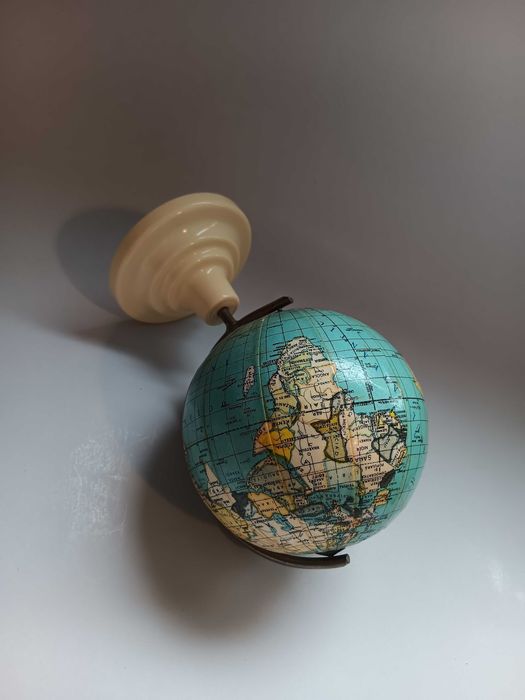 Glob pământesc vechi, dimensiune mica 16,5 cm, perioada Comunista RSR