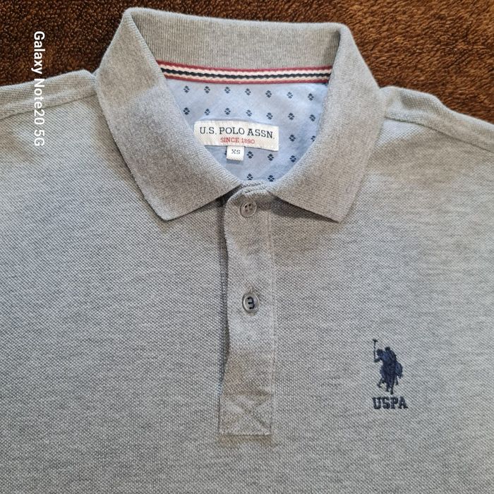 Bluza Polo ideala scoala