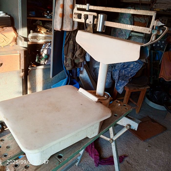 Весы механические.