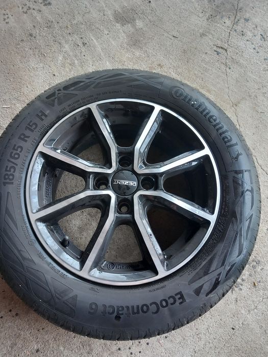 Jante Aliaj Dezent cu senzori presiune si anvelope 185/65/R15. Telefon 0755253072 Preț  3000 lei negociabil