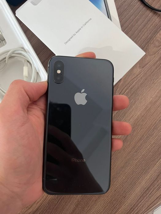 продам айфон х,на 256гб