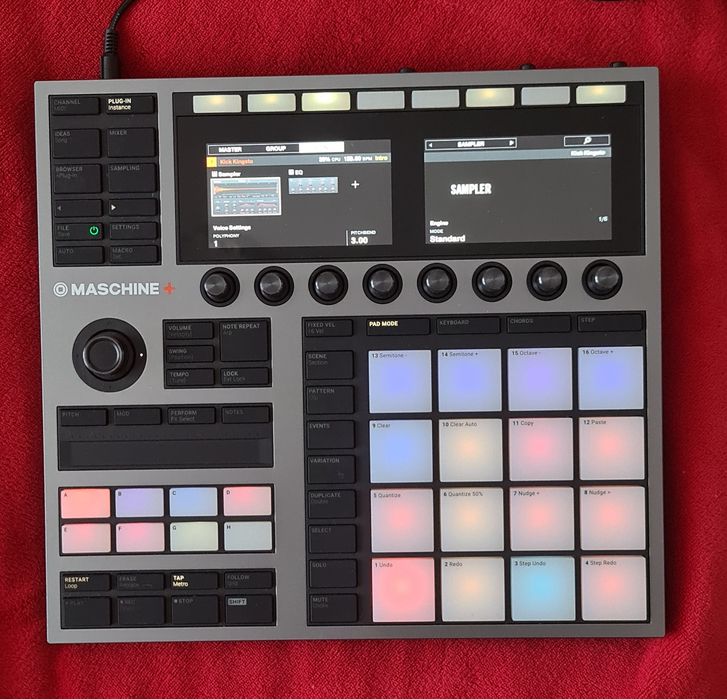 Native instruments Maschine plus