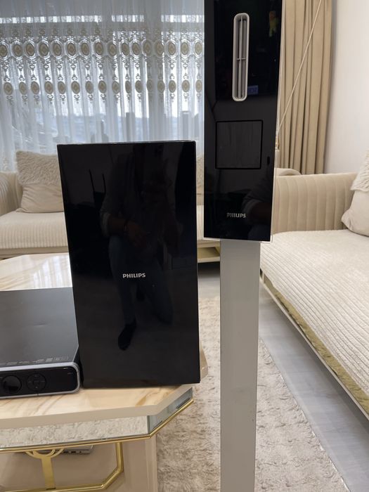 Домашно кино PHILIPS керамични колони