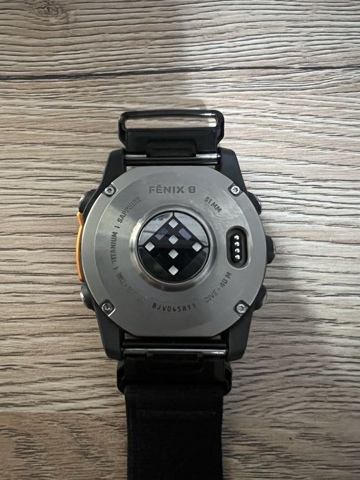 Часы Garmin Fenix 8 amoled sapphire 51mm