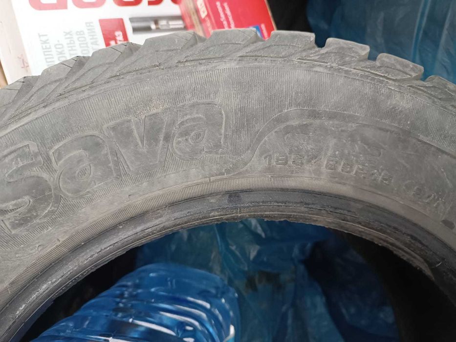 Продам комплект зимней резины