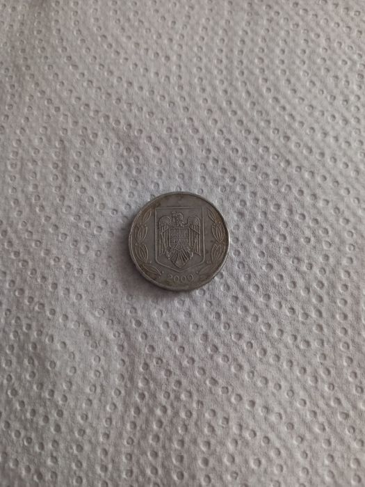 Vând monede vechi în stare foarte buna