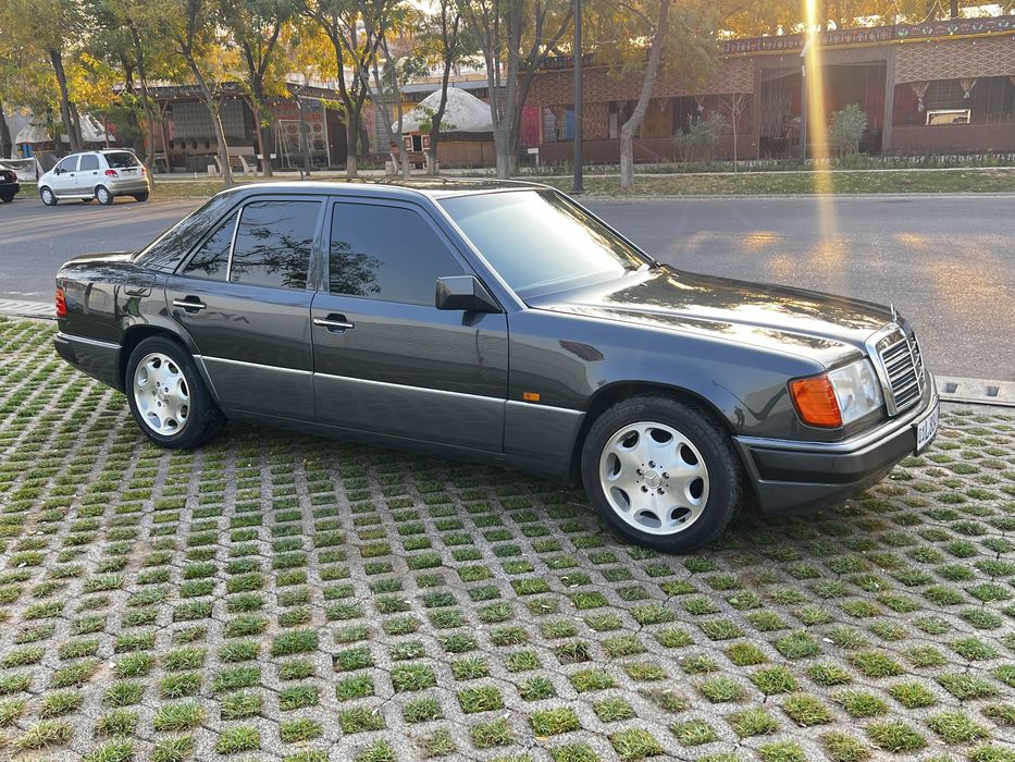 W124 200E sotiladi!