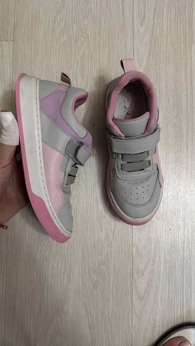 Продам обувь на девочку 31, 32 размеры