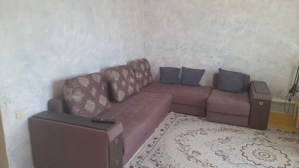 Диван для гостиной